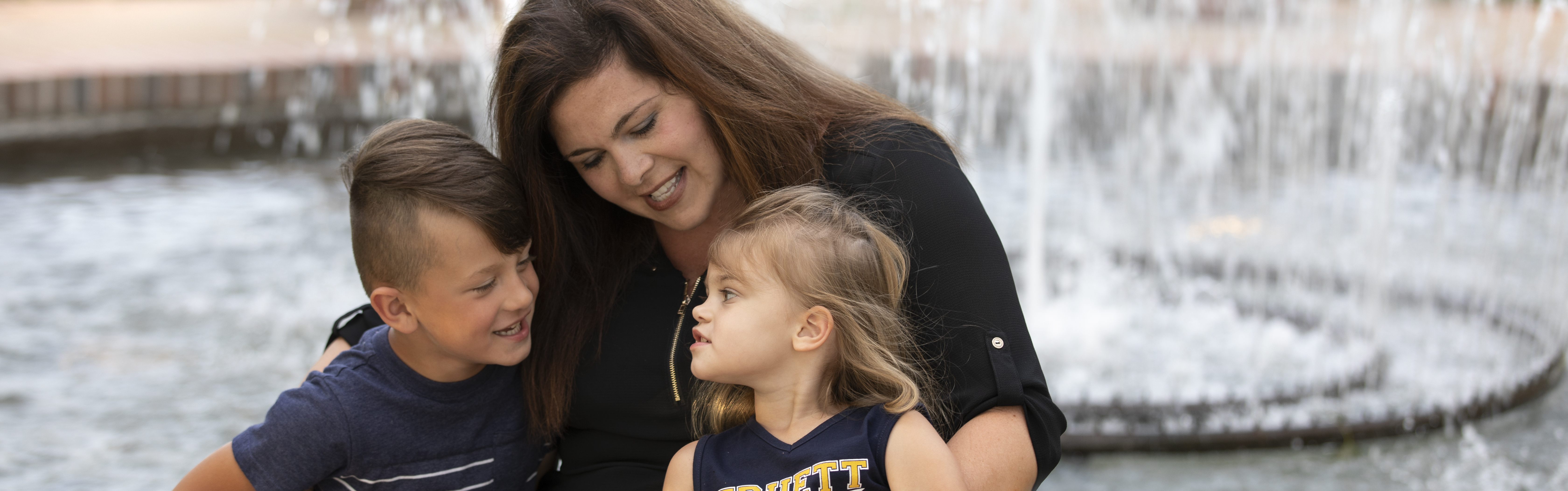 Jenny Gregory and her kids
